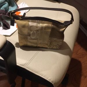 Coach purse brand new offer me a good price thanks